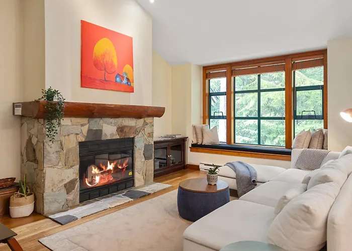 Peaceful Home With Private Hot Tub And Garage By Harmony Whistler